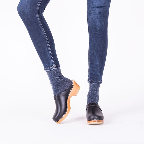 Maguba Swedish Wood Clogs. Vegan Leather. - Picture 7 of 7